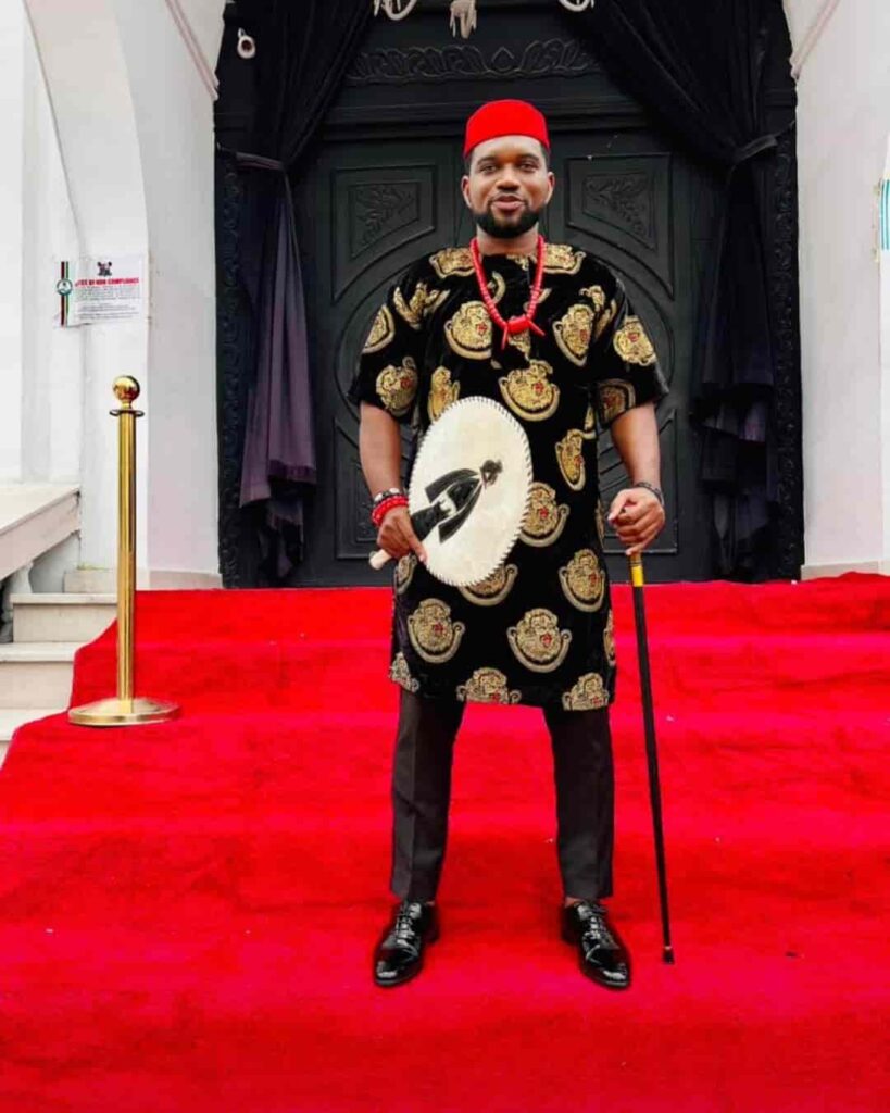 Lolo Mbakara Biography